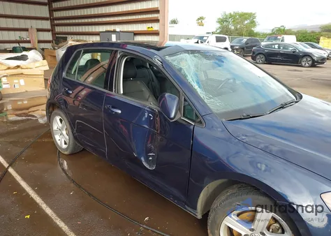 2017 Volkswagen Golf Tsi S 4-Door/Tsi Se 4-Door/Tsi Sel 4-Door/Tsi Wolfsburg Edition 4-Door из США, поврежденный, VIN 3VW217AU1HM070810